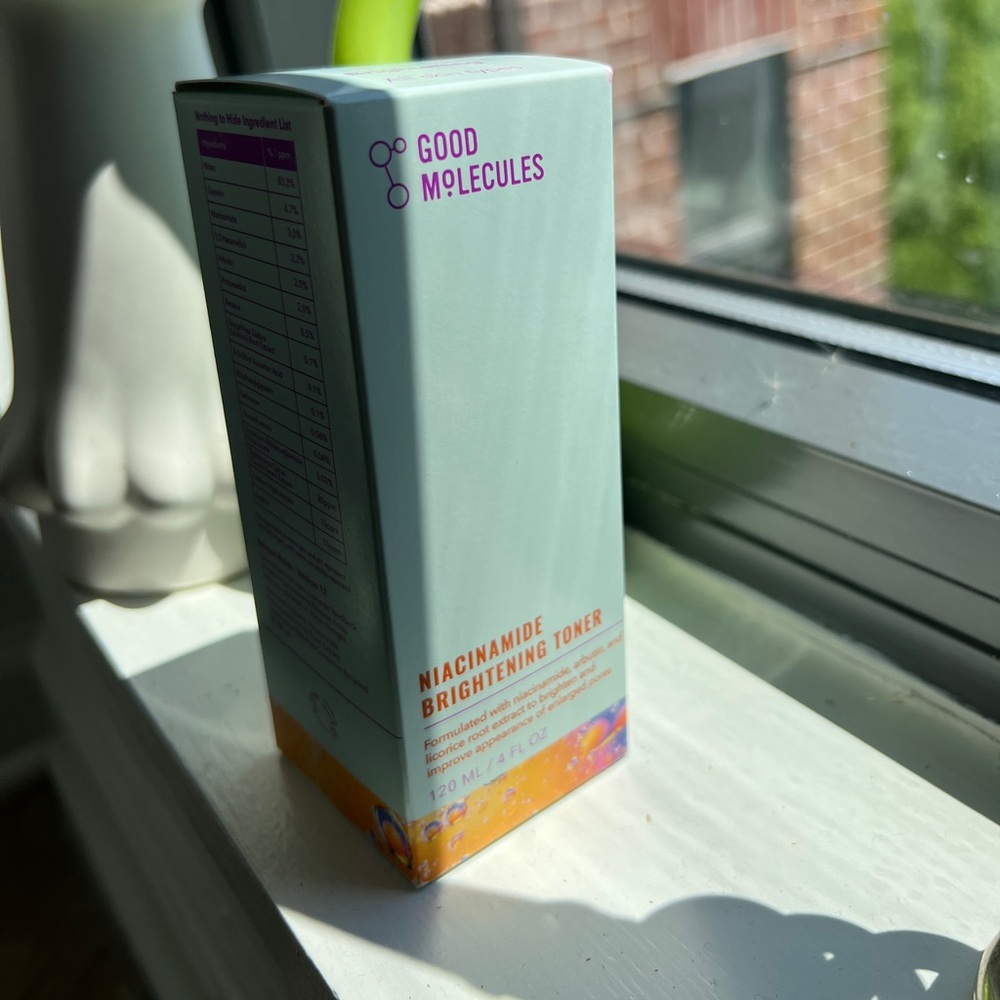 UNOPENED - Niacinamide Brightening Toner